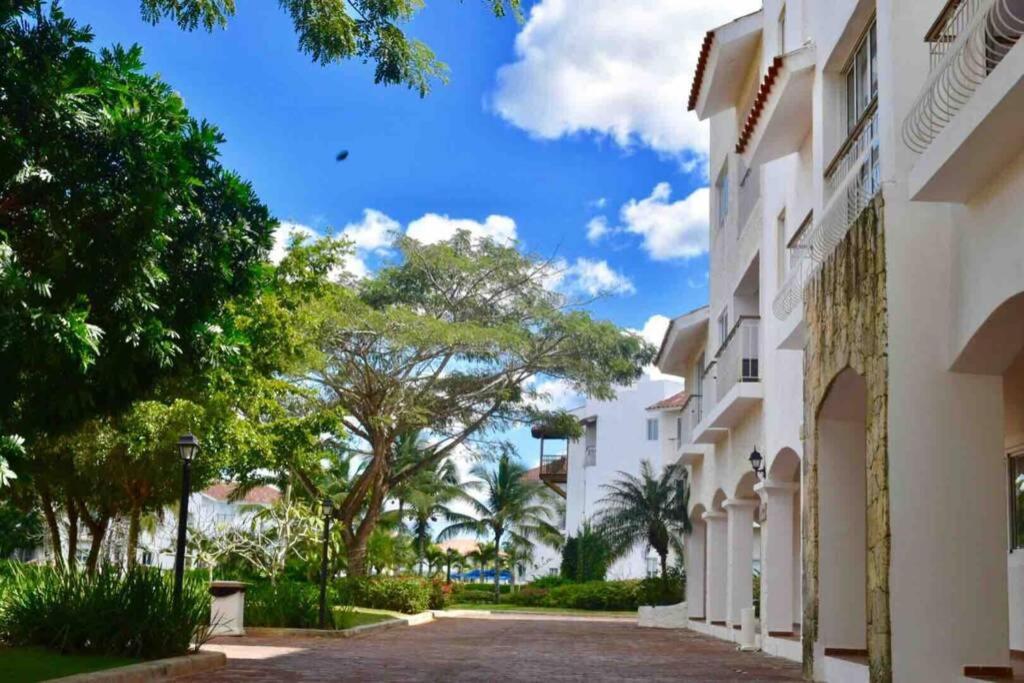Get Breeze @Cadaquescaribe Bayahibe Apartment Luaran gambar